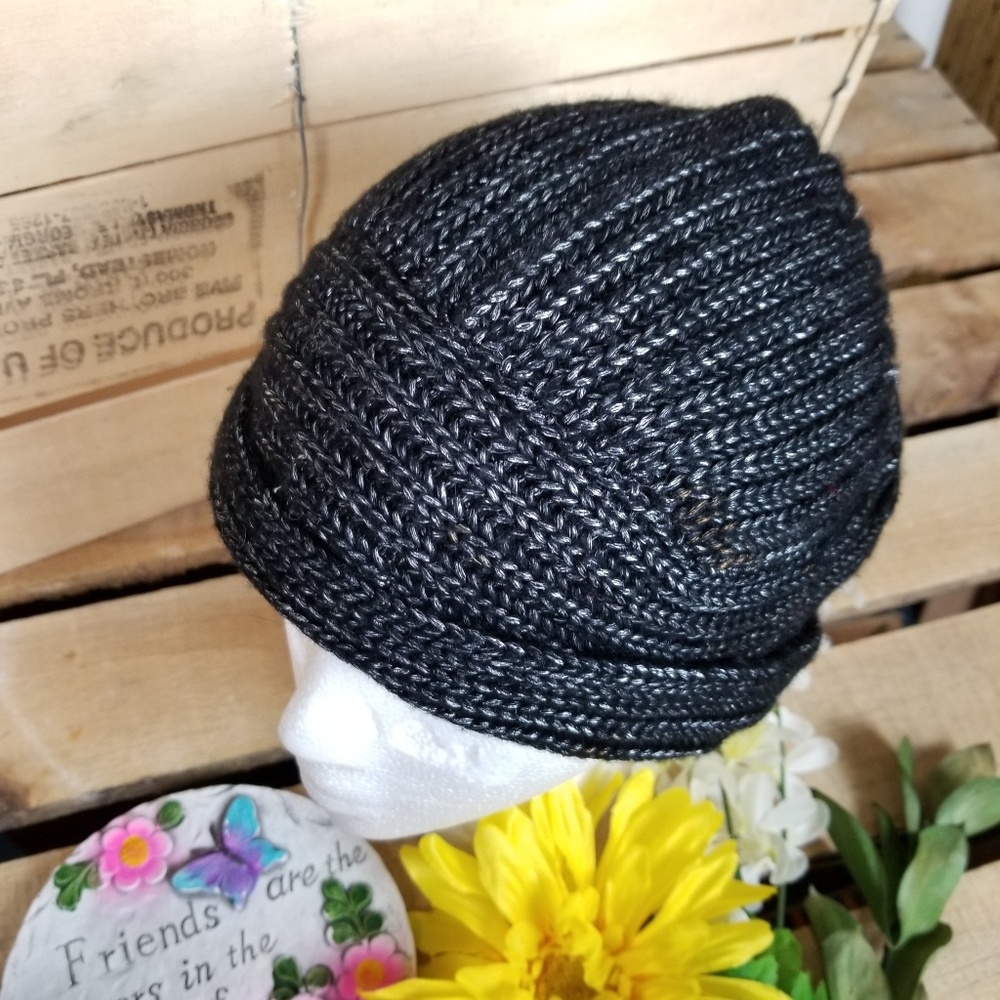 ecote'  Urban Outfitters  Black/ Silver Hat 308